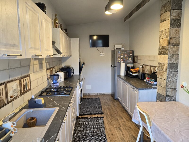 Nicolae Grigorescu, 5 minute metrou, chiar la statuie, casa si teren 500 mp