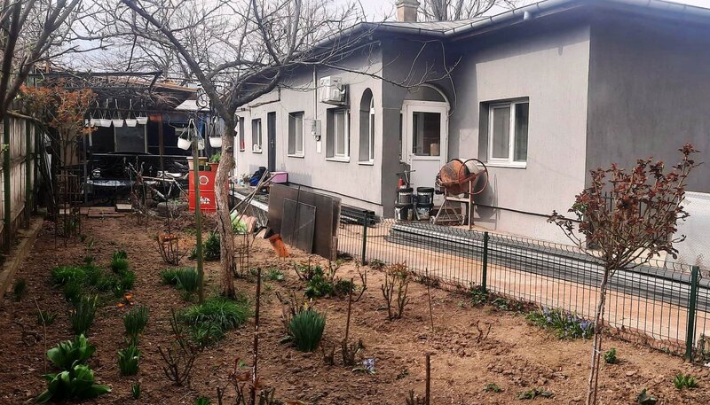 Nicolae Grigorescu, 5 minute metrou, chiar la statuie, casa si teren 500 mp